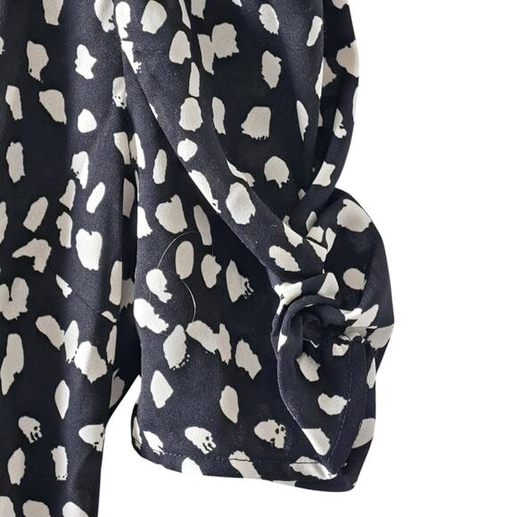 BaeVely Black And White Cinched Puff Sleeves Dress NWOT - Picture 6 of 7